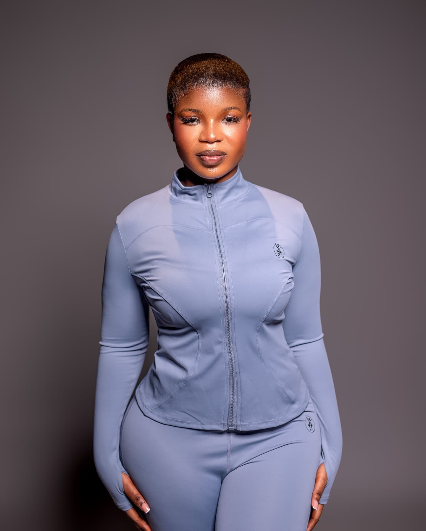 Thea Set II — view 3